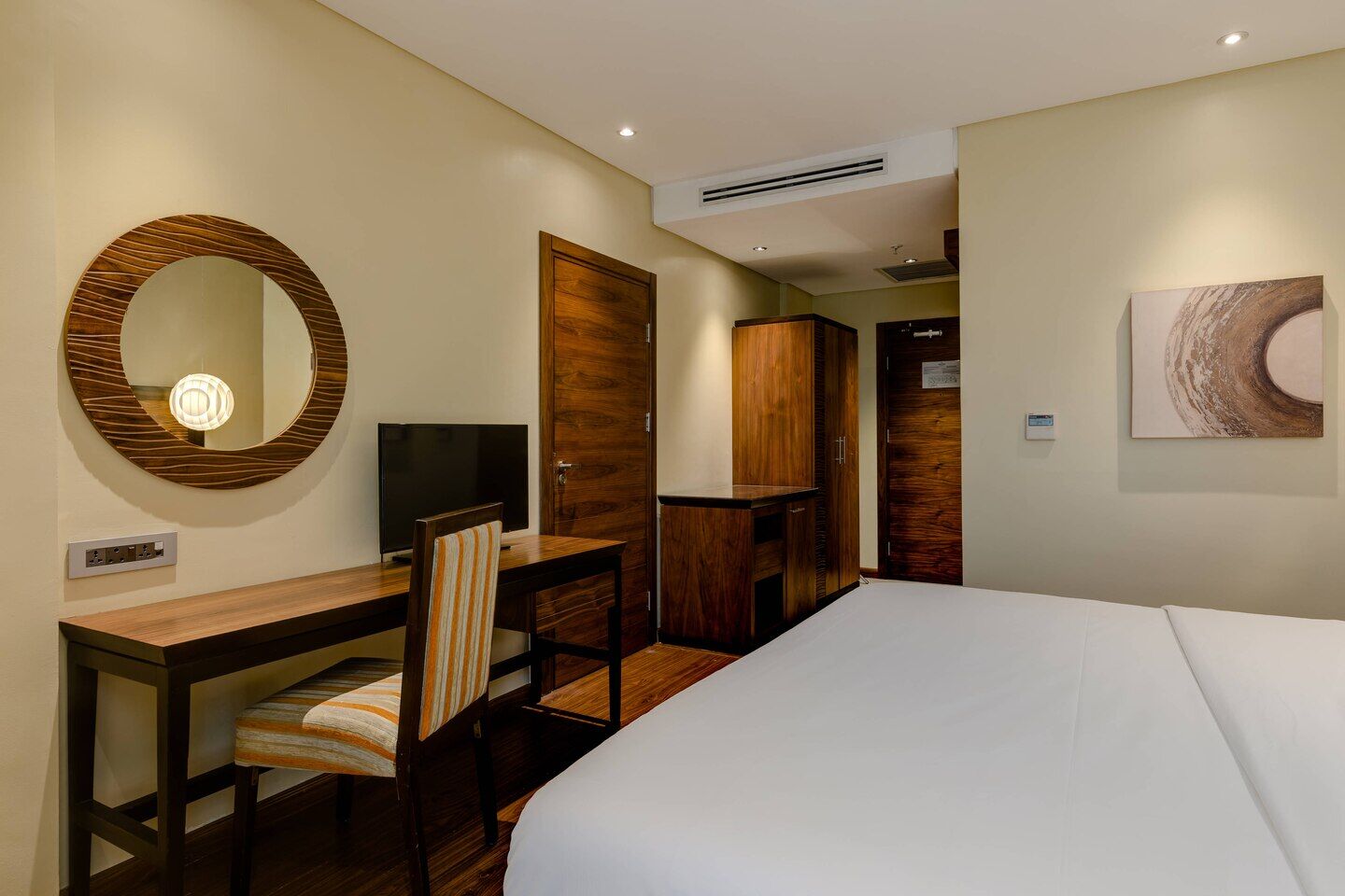 Protea Hotel By Marriott Ikeja Select Лагос Экстерьер фото